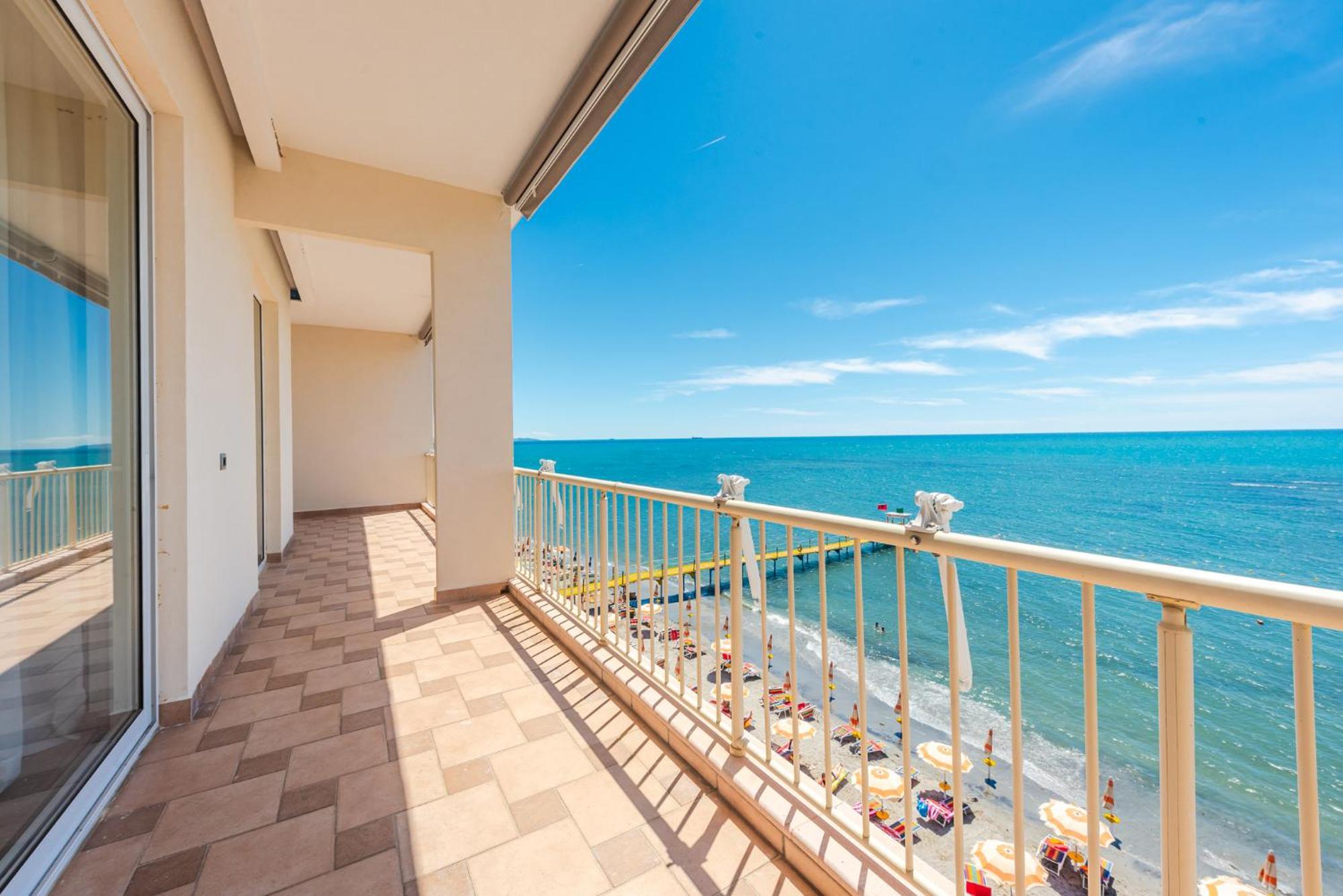 Hotel Aragosta 4*