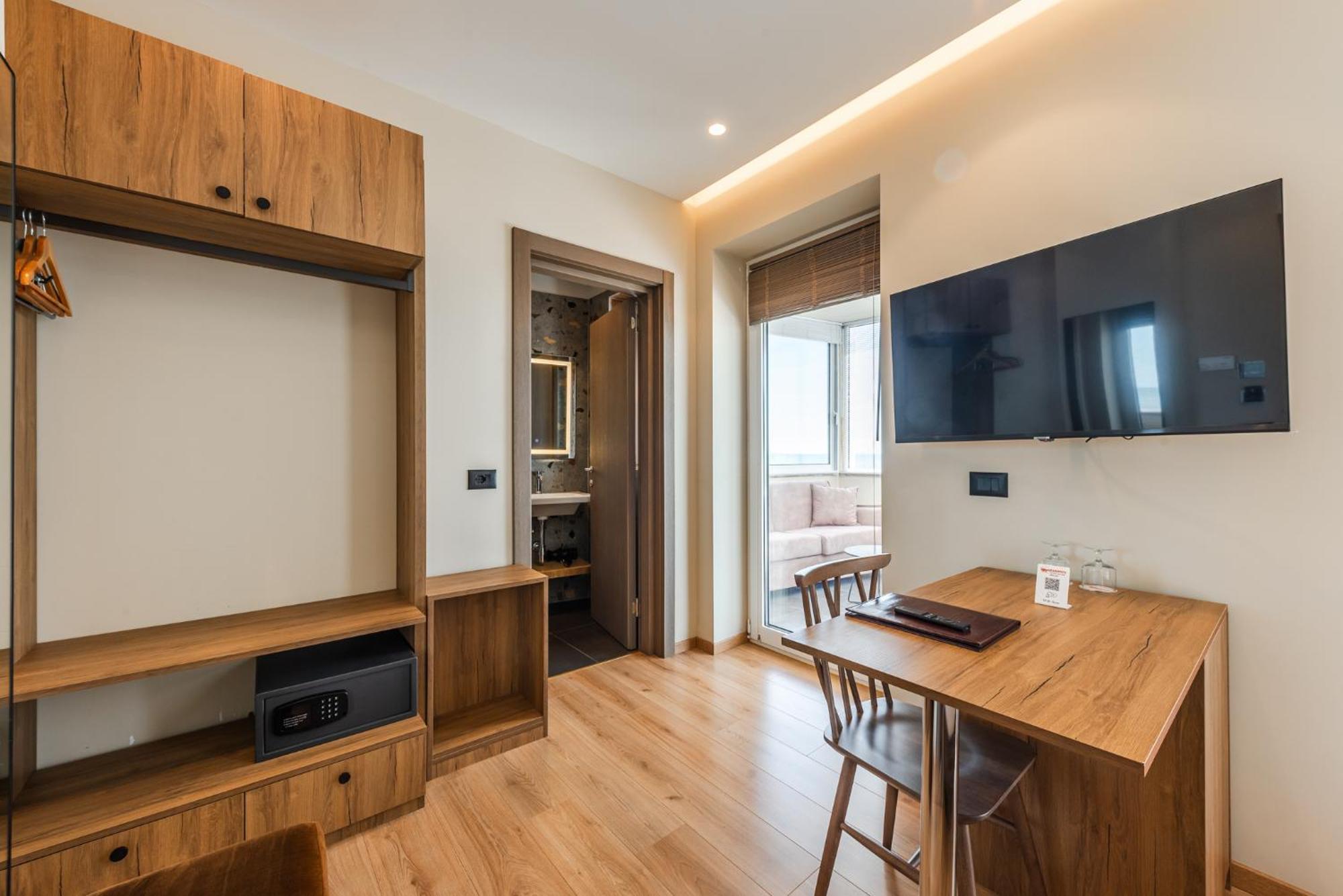 Aragosta 4* Durrës